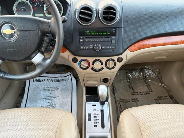 2011 Chevrolet Aveo 2LT