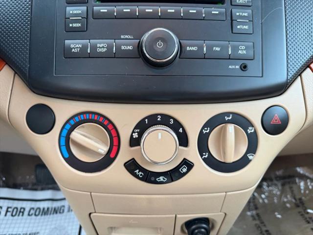 2011 Chevrolet Aveo 2LT