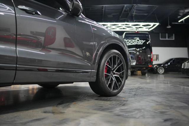 2020 Audi Q8 Premium Plus 55 TFSI quattro Tiptronic