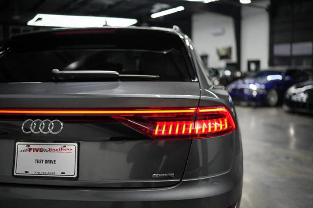 2020 Audi Q8 Premium Plus 55 TFSI quattro Tiptronic