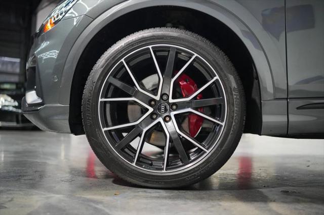 2020 Audi Q8 Premium Plus 55 TFSI quattro Tiptronic