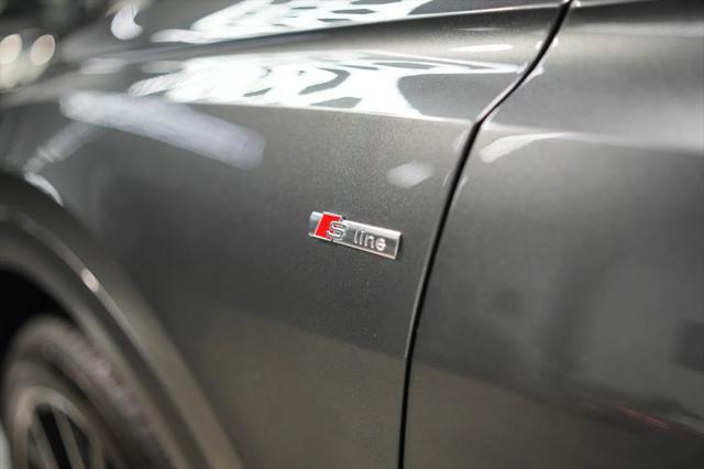 2020 Audi Q8 Premium Plus 55 TFSI quattro Tiptronic