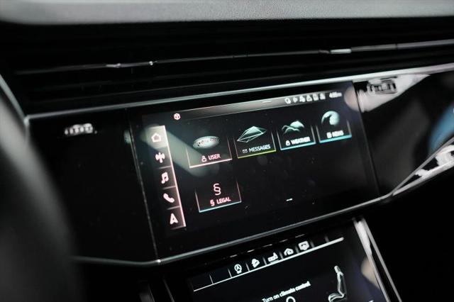 2020 Audi Q8 Premium Plus 55 TFSI quattro Tiptronic