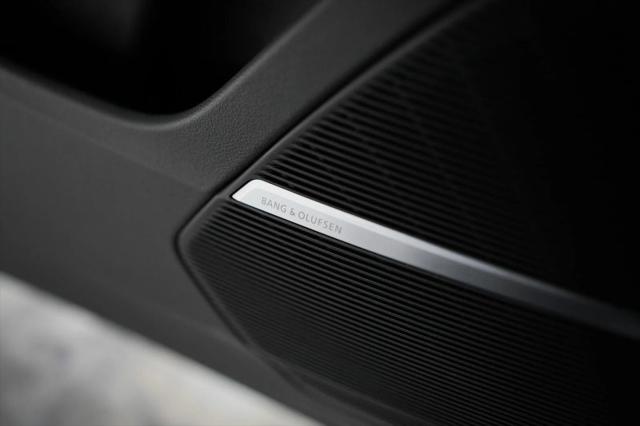 2020 Audi Q8 Premium Plus 55 TFSI quattro Tiptronic