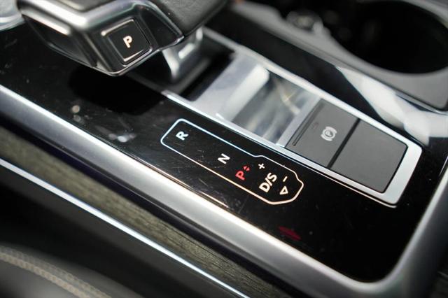 2020 Audi Q8 Premium Plus 55 TFSI quattro Tiptronic