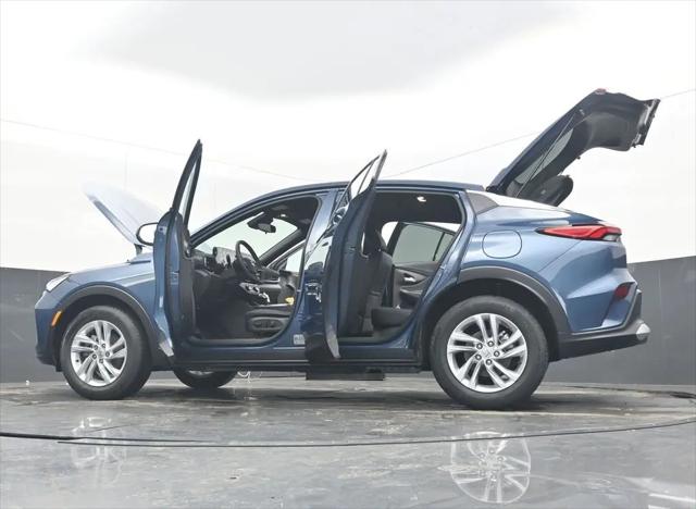 2026 Buick NV Preferred FWD