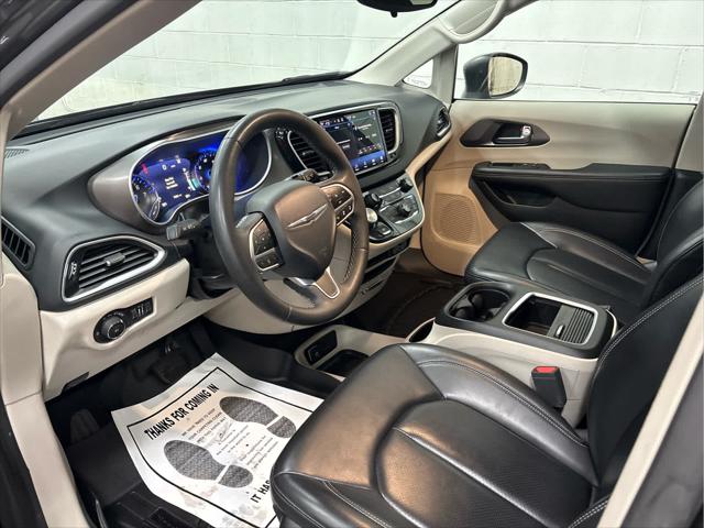 Used 2023 Chrysler Pacifica For Sale in Wilmington, OH