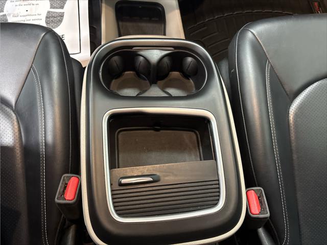 Used 2023 Chrysler Pacifica For Sale in Wilmington, OH