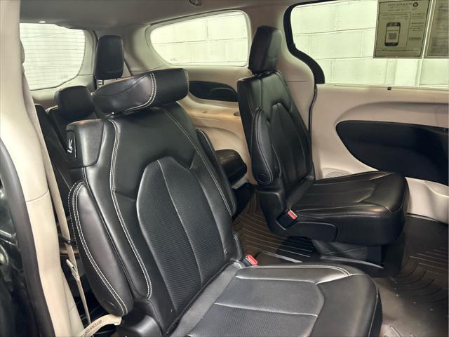 Used 2023 Chrysler Pacifica For Sale in Wilmington, OH