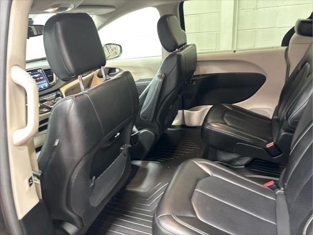 Used 2023 Chrysler Pacifica For Sale in Wilmington, OH