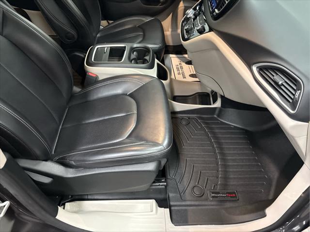 Used 2023 Chrysler Pacifica For Sale in Wilmington, OH