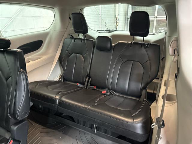 Used 2023 Chrysler Pacifica For Sale in Wilmington, OH