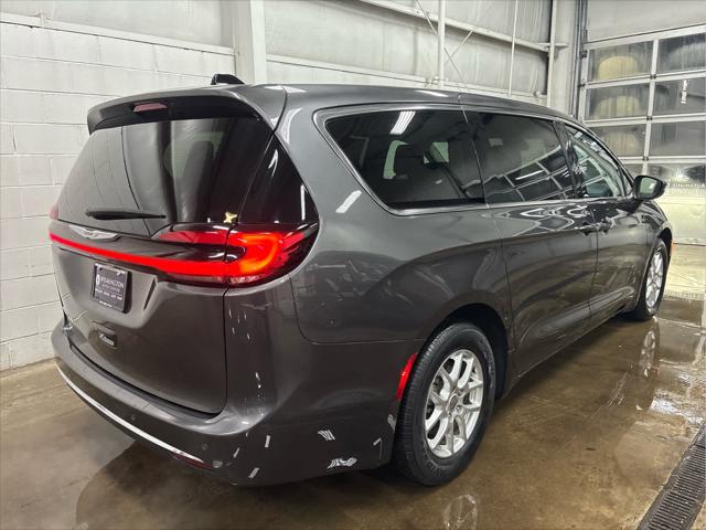 Used 2023 Chrysler Pacifica For Sale in Wilmington, OH