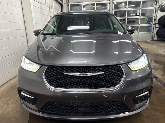 Used 2023 Chrysler Pacifica For Sale in Wilmington, OH
