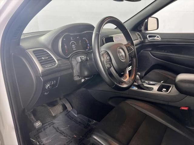 2022 Jeep Grand Cherokee Laredo X 4x4