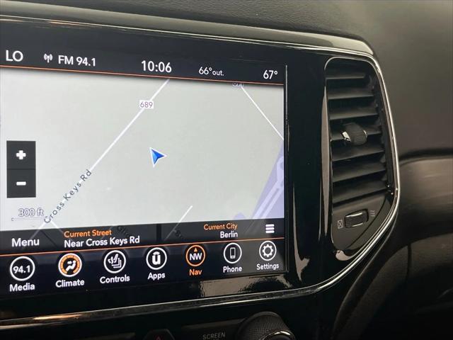 2022 Jeep Grand Cherokee Laredo X 4x4