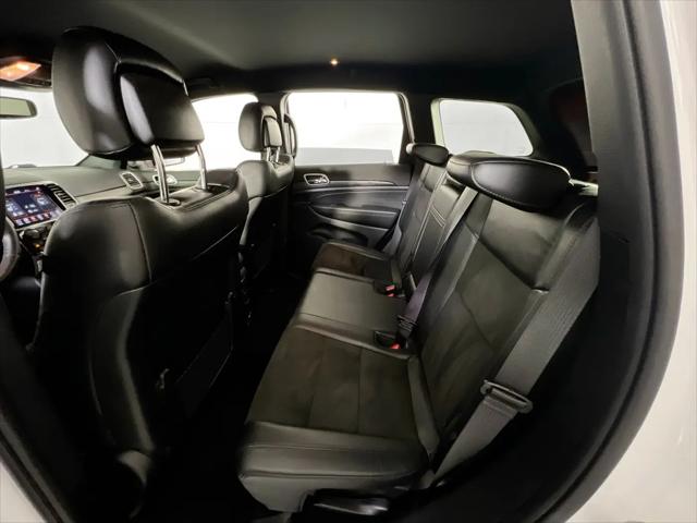 2022 Jeep Grand Cherokee Laredo X 4x4