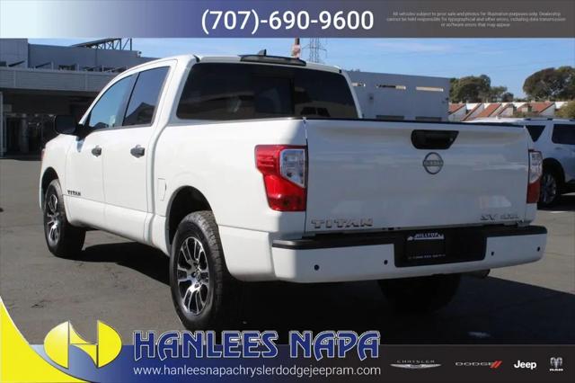 2023 Nissan Titan Crew Cab SV 4x4