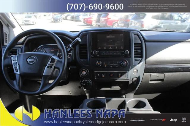 2023 Nissan Titan Crew Cab SV 4x4
