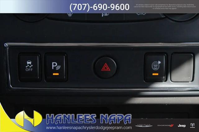 2023 Nissan Titan Crew Cab SV 4x4