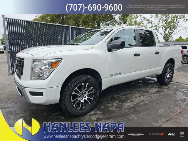 2023 Nissan Titan Crew Cab SV 4x4