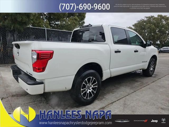 2023 Nissan Titan Crew Cab SV 4x4