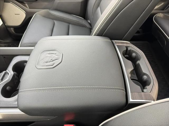 2026 Ram 1500 Laramie Crew Cab 4x4 5'7" Box