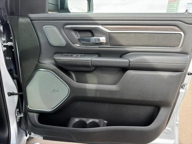 2026 Ram 1500 Laramie Crew Cab 4x4 5'7" Box