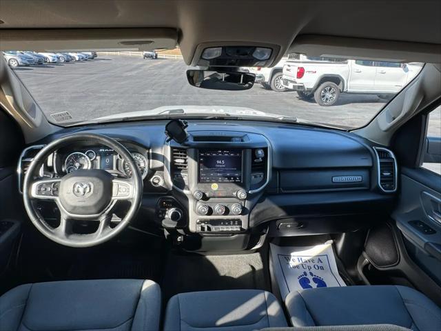 2020 Ram 1500 Big Horn Crew Cab 4x4 5'7" Box