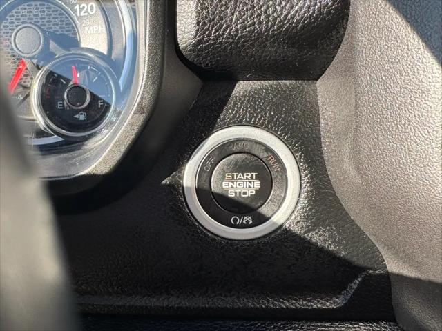 2020 Ram 1500 Big Horn Crew Cab 4x4 5'7" Box