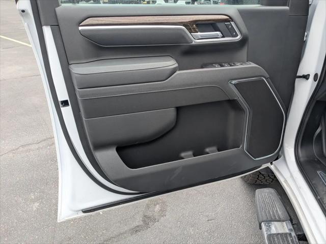 2026 GMC Sierra 2500HD Double Cab, Standard Bed, SLE, RWD