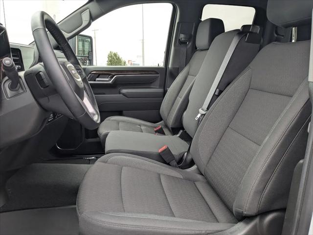 2026 GMC Sierra 2500HD Double Cab, Standard Bed, SLE, RWD