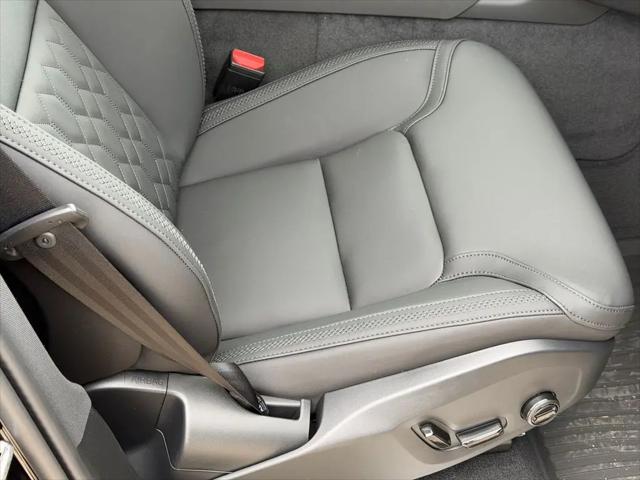 2026 Volvo XC90 Plus, B6 AWD Gas (mild hybrid), Gasoline, Bright, 7 Seats