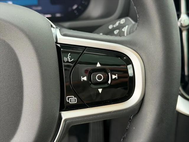 2026 Volvo XC90 Plus, B6 AWD Gas (mild hybrid), Gasoline, Bright, 7 Seats