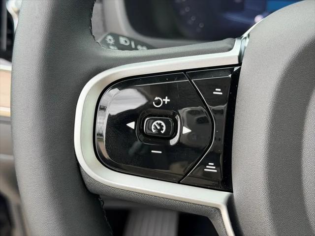 2026 Volvo XC90 Plus, B6 AWD Gas (mild hybrid), Gasoline, Bright, 7 Seats