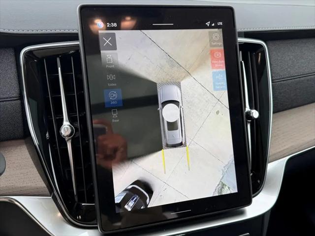 2026 Volvo XC90 Plus, B6 AWD Gas (mild hybrid), Gasoline, Bright, 7 Seats