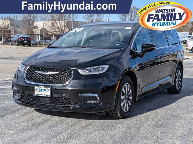 2024 Chrysler Pacifica Hybrid Select