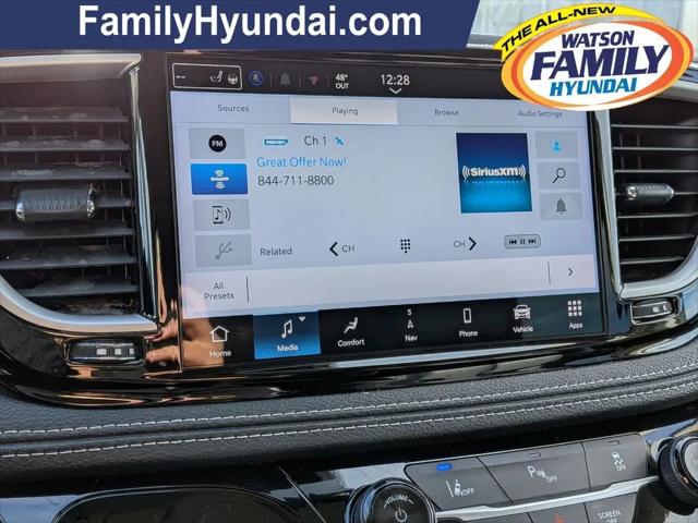 2024 Chrysler Pacifica Hybrid Select