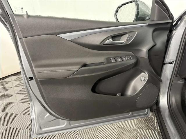 2026 Buick NV Preferred FWD