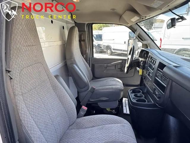 2019 Chevrolet Express Cutaway 4500 Work Van