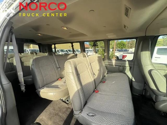 2020 Chevrolet Express Passenger RWD 3500 Extended Wheelbase LT