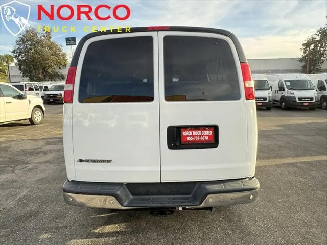 2020 Chevrolet Express Passenger RWD 3500 Extended Wheelbase LT