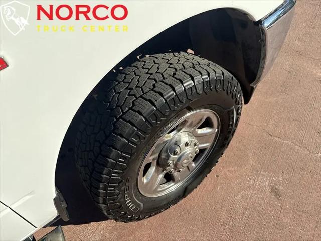 2022 Ram 3500 Big Horn Crew Cab 4x4 8' Box
