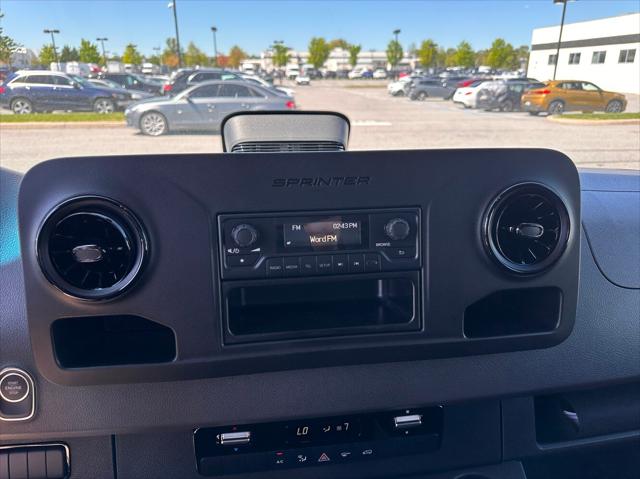 2025 Mercedes-Benz Sprinter 2500 Standard Roof 4-Cyl Diesel HO
