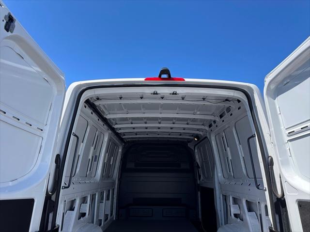 2025 Mercedes-Benz Sprinter 2500 Standard Roof 4-Cyl Diesel HO