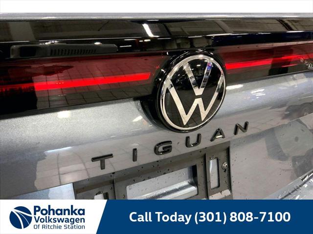 2026 Volkswagen Tiguan SE R-Line Black