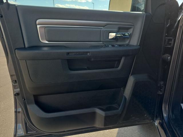 2024 Ram 1500 Classic SLT Quad Cab 4x4 6'4" Box