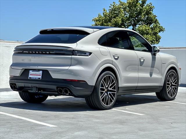 2026 Porsche Cayenne E-Hybrid S