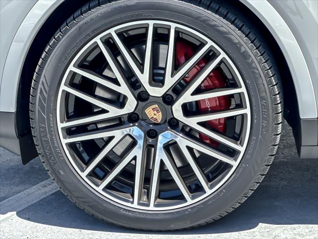 2026 Porsche Cayenne E-Hybrid S
