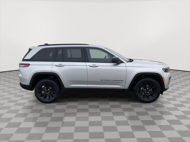 2026 Jeep Grand Cherokee Altitude 4x4